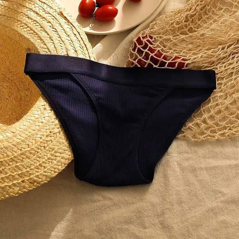 M-XL Women's Thread Cotton Underwear Large Size Sexy Seamless Panties Simple Low Waist Girls Thong Briefs