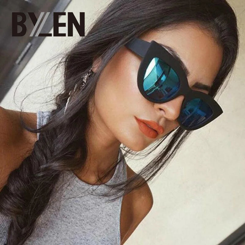 Cat Eye Style Sunglasses Women Brand Designer Sexy Ladies Gradient Lens Triangle Sun Glasses For Female UV400