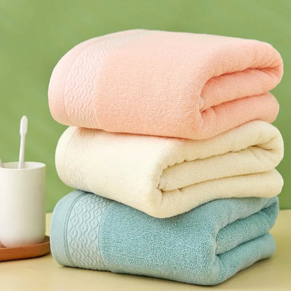 Hotel Bath Towels Extra Large 100% Cotton Quick Drying and Luxurious Perfect for Home and Beach