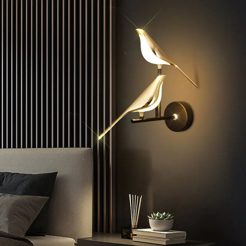 Nordic LED Golden Bird Wall Lamp Parlor Bar Bedside Hanging Light Novelty Rotatable Wall Lamp Bedroom Bedside Indoor Sconce