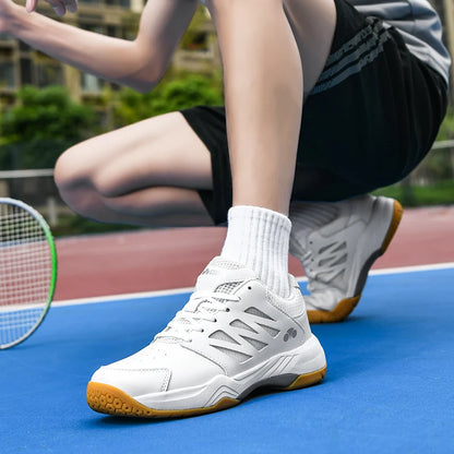 New badminton shoes men and women couple sports shoes lightweight breathable tennis shoes volleyball shoes