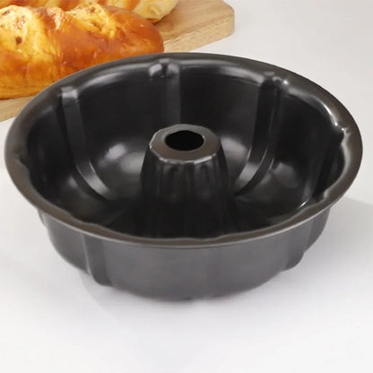 Non-Stick Metal Bake Mould Round Cake Pan Bakeware Carbon Steel Cakes Molds Donut Hollow Mold Kitchen Accessories