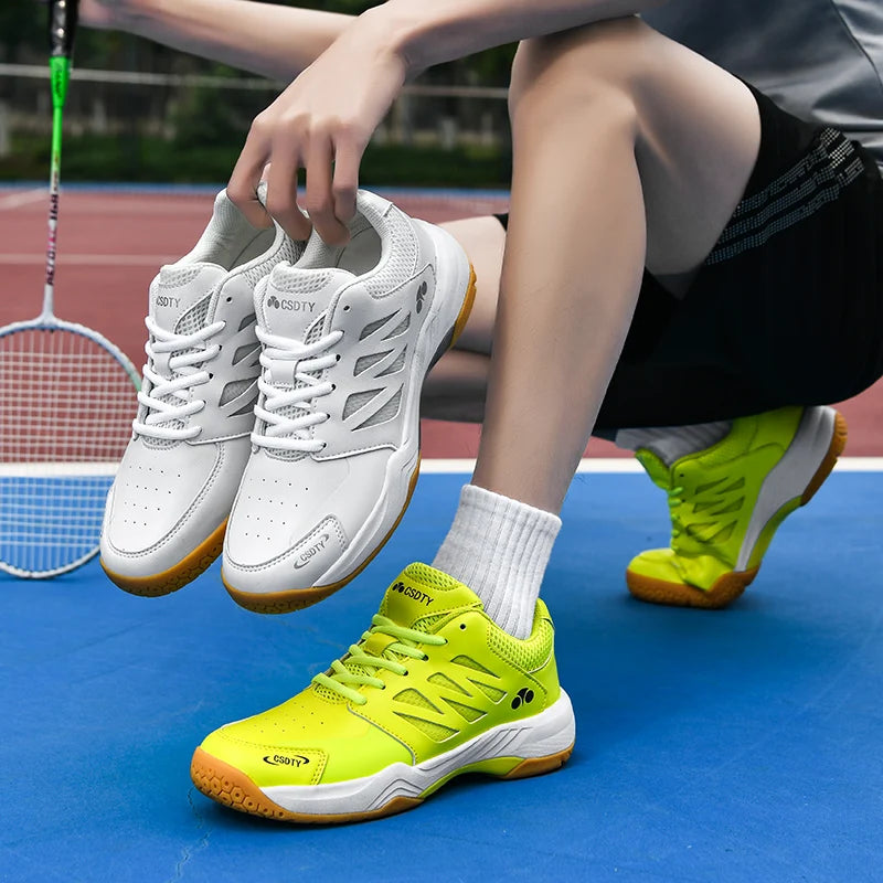 New badminton shoes men and women couple sports shoes lightweight breathable tennis shoes volleyball shoes