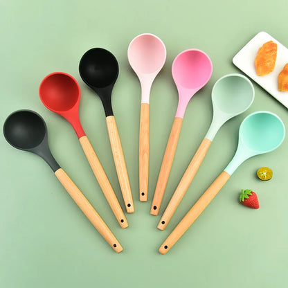 Round Silicone Wooden Handle Soup Spoon Korean Ramen Noodles Bouillon Cooking Long Ladle Japanese Kitchen Tablespoons Tableware