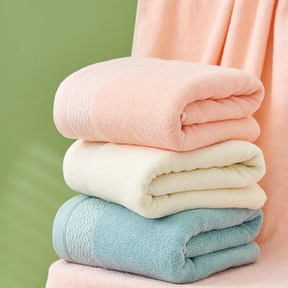 Hotel Bath Towels Extra Large 100% Cotton Quick Drying and Luxurious Perfect for Home and Beach