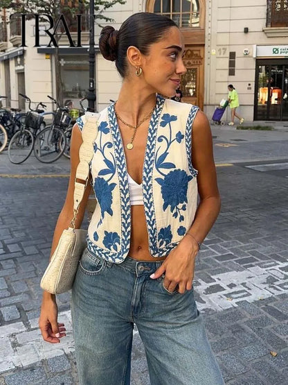 TRAF 2024 Women Fashion Floral Embroidery Vest Vintage Sleeveless Waistcoat Ouertwear Female Streetwear Chic Vests Tops