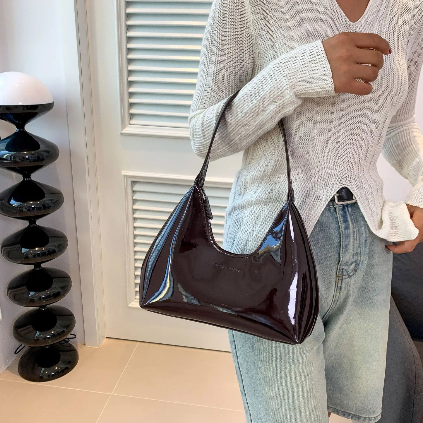 Trendy Designer Solid Shoulder Bags for Women Handbags and Purses New Fashion Patent Leather Underarm Ladies Tote Bags