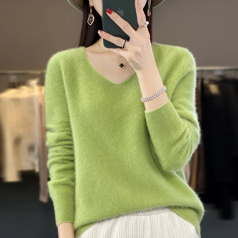 100% Pure Wool Soft Sweater Women Autumn Winter First Line Seamless Low V-neck Pullover Basis Casual Cashmere Warm Knitting Top