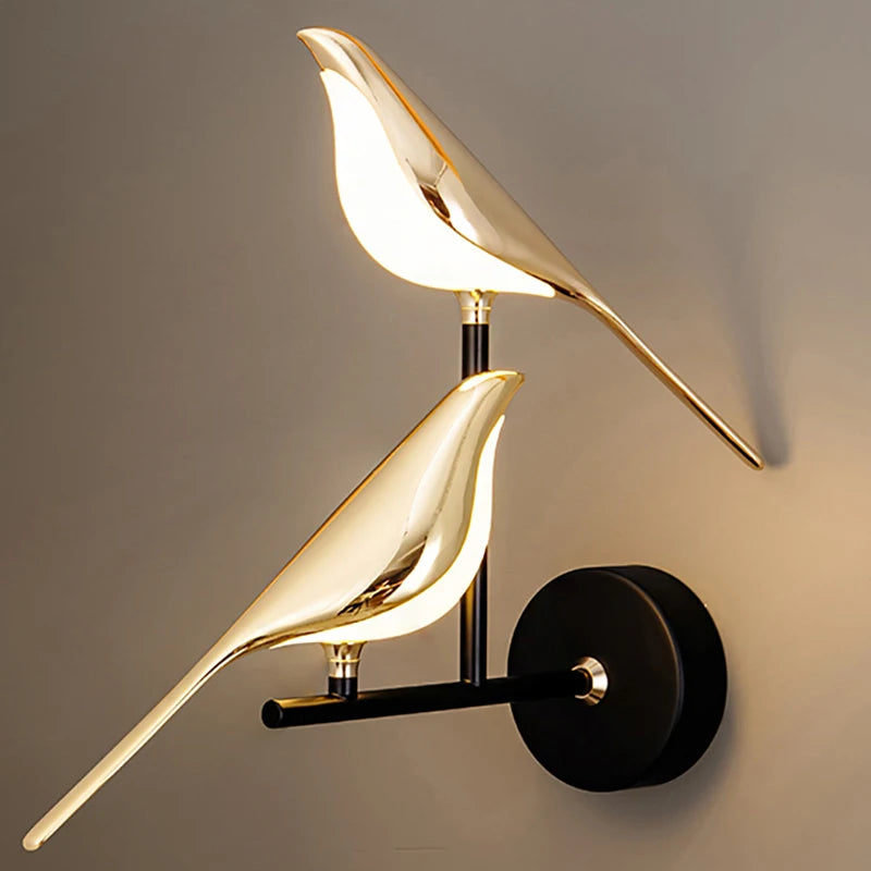 Nordic LED Golden Bird Wall Lamp Parlor Bar Bedside Hanging Light Novelty Rotatable Wall Lamp Bedroom Bedside Indoor Sconce