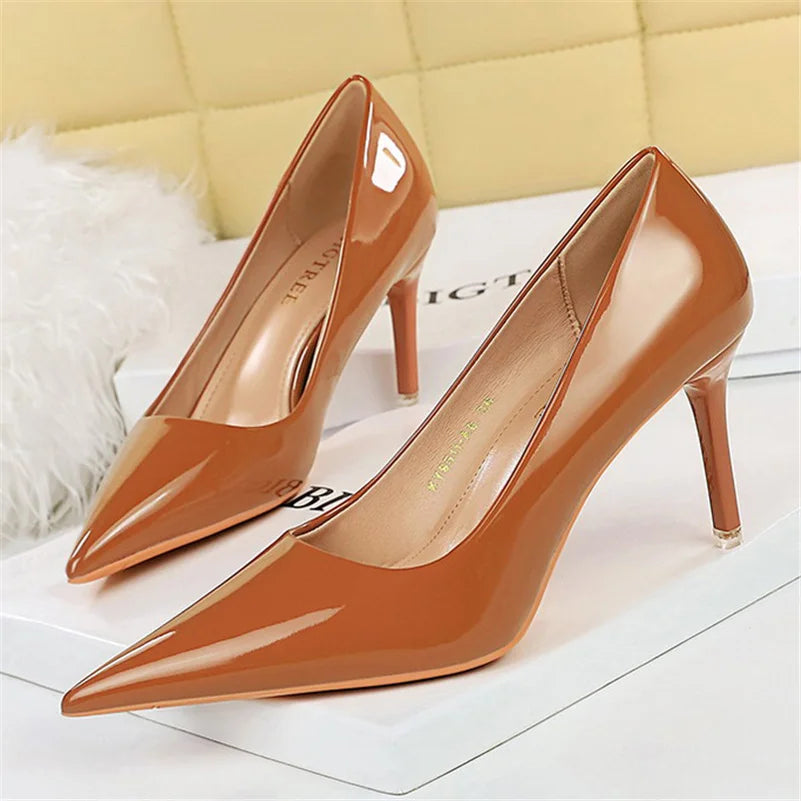 Women 7.5cm 10.5cm High Heels Wedding Bridal Classic Pumps Lady Scarpins Metallic Leather Low Heels Stiletto Nude Office Shoes