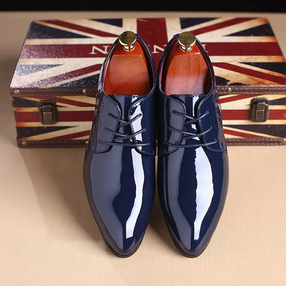 Men's Classic Retro Brogue Shoes Patent Leather Mens Lace-Up Dress Business Office Shoes Men Party Wedding Oxfords Sizes 38-48