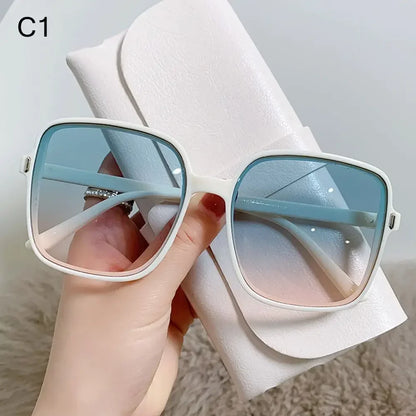 Square Sunglasses Woman Retro Vintage Gradient Sun Glasses Female Clear Lens Black White Oculos De Sol Glasses Women