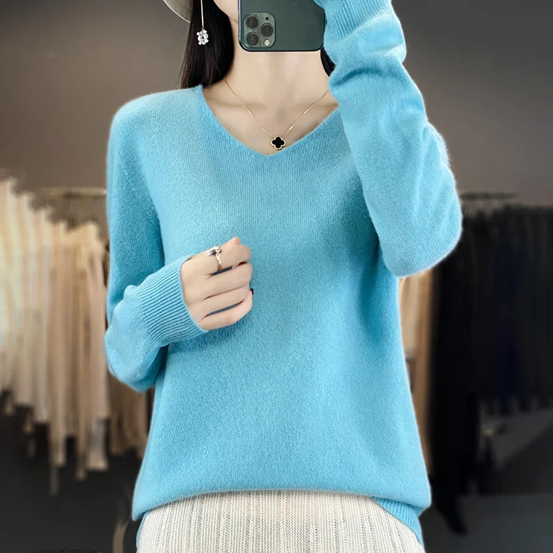 100% Pure Wool Soft Sweater Women Autumn Winter First Line Seamless Low V-neck Pullover Basis Casual Cashmere Warm Knitting Top