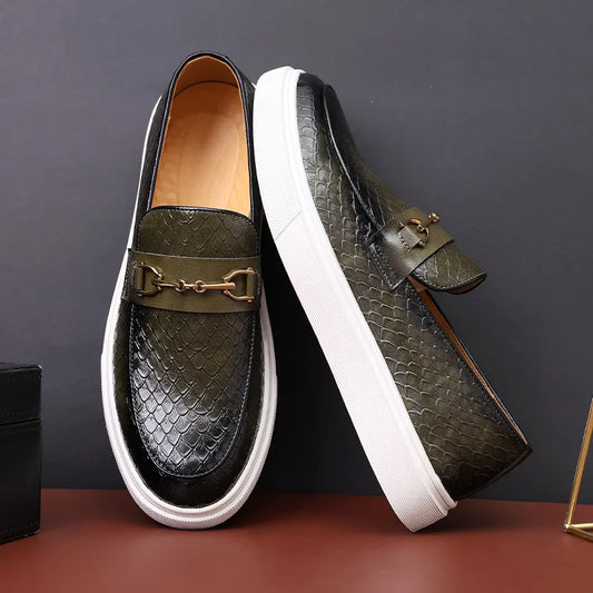 Men's Casual Shoes Embossed Leather Men Fashion Buckle Loafers Mens Slip-on Board Shoes Outdoor Flats