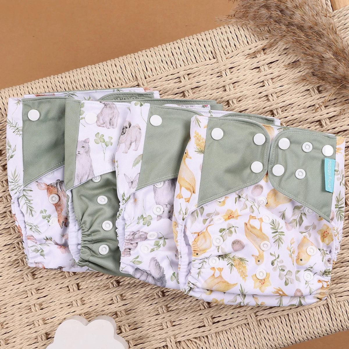 Happyflute 4Pcs/Set Eco-Friendly Cloth Diaper Ecological Reusable Baby Diapers