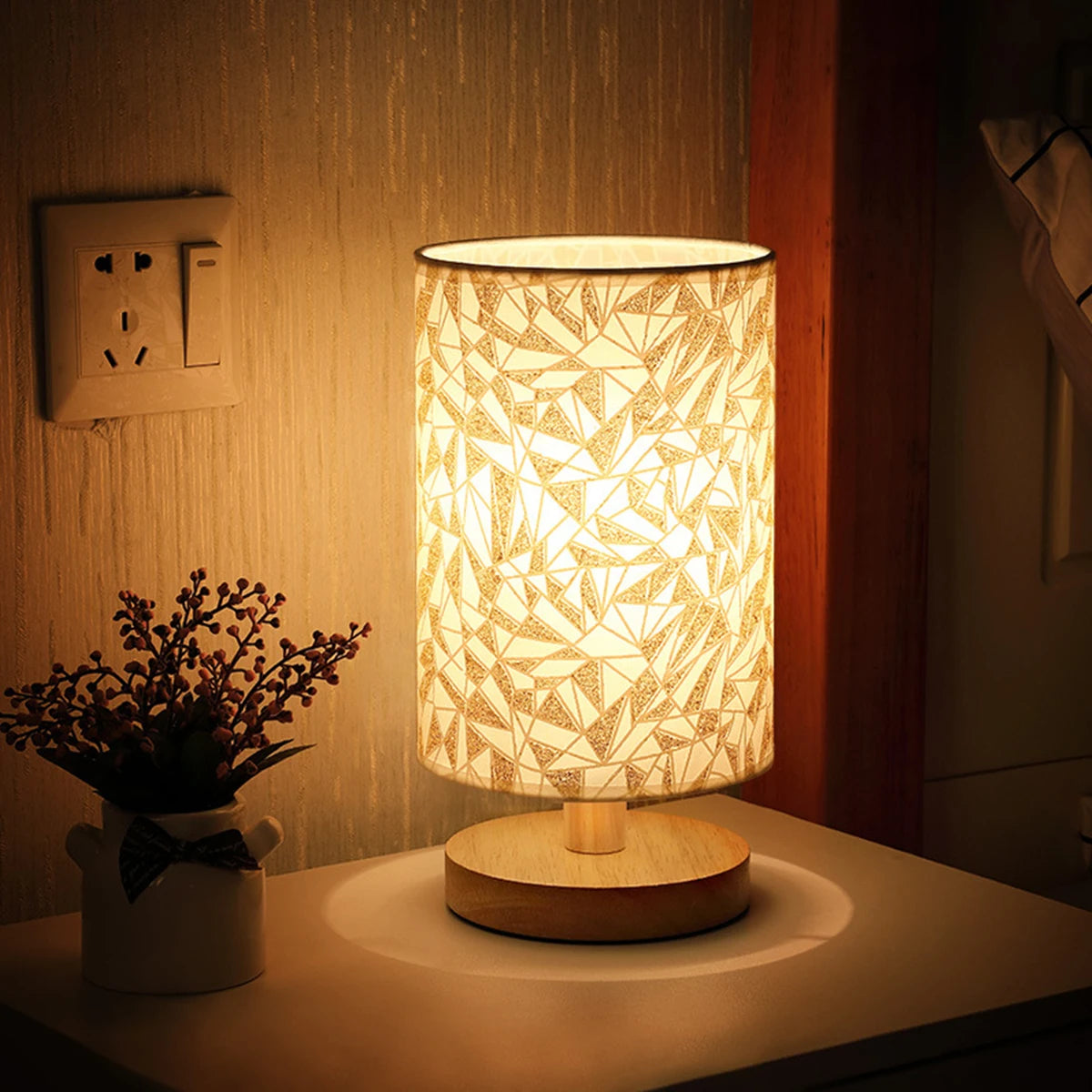 Bedside Lamp Night Lights USB Retro Nightstand Table Lamp Dimmable For Bedroom Wooden Desk Lamp with Fabric Shades Home Decor