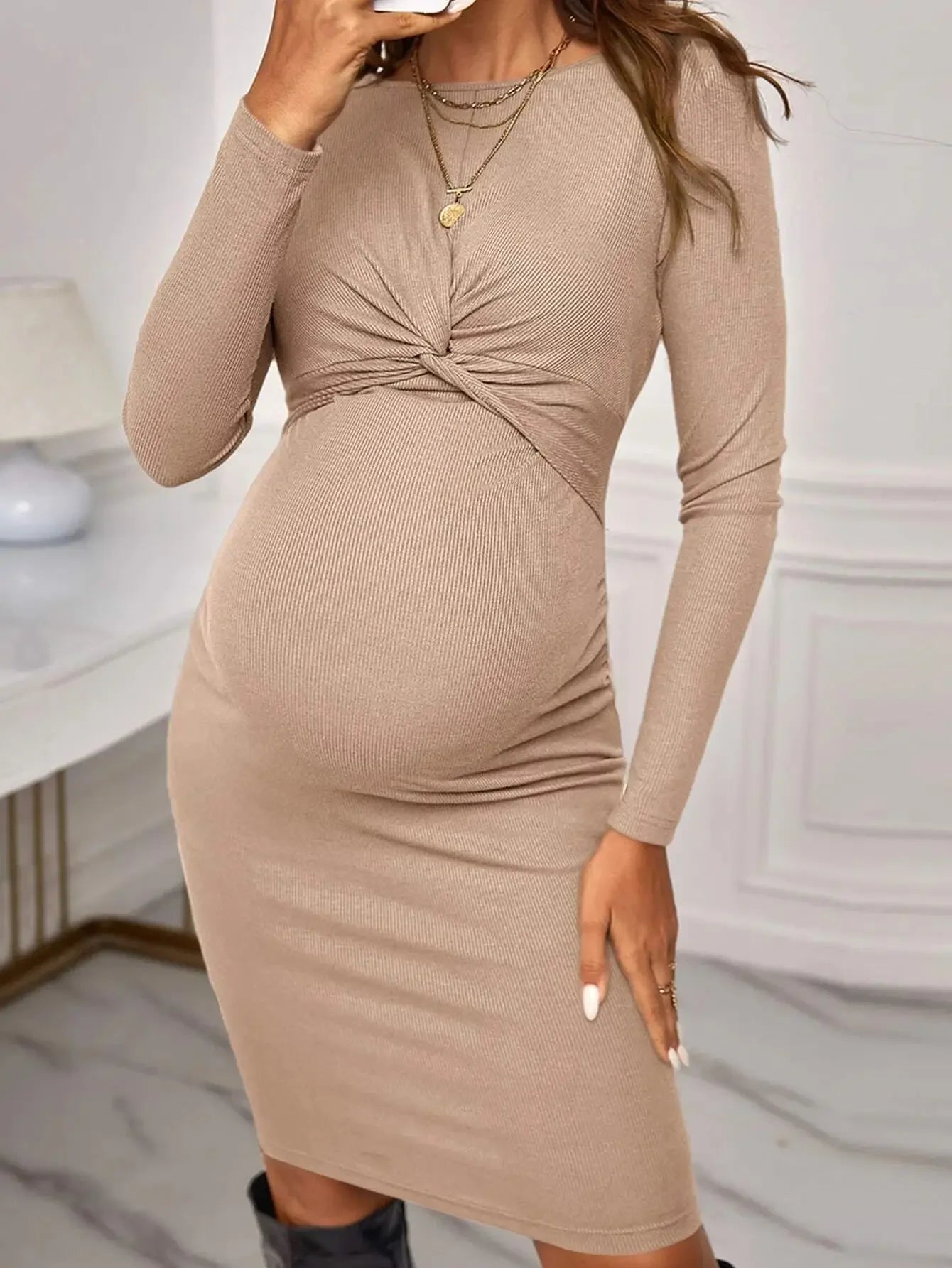 New Hot Sell Round Neck Tight Solid Color Short Maternity Dress Long Sleeve Knitted Maternity Dress